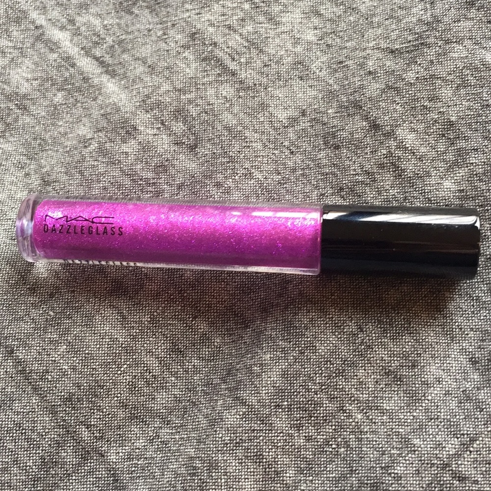 NEW! MAC Dazzleglass Lip Gloss in Funtabulous